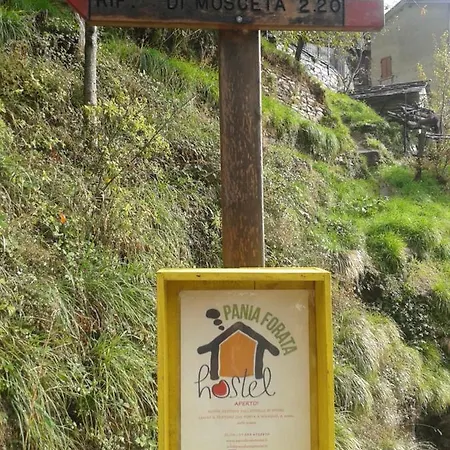 Pania Forata Vandrerhjem *